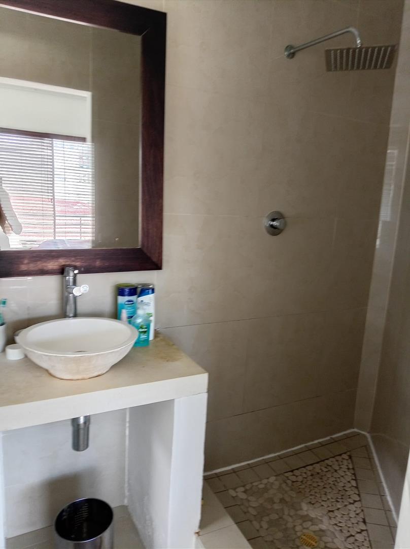 To Let 2 Bedroom Property for Rent in Sea Point Western Cape
